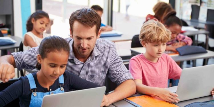 How Technology Has Evolved Our Educational Process?