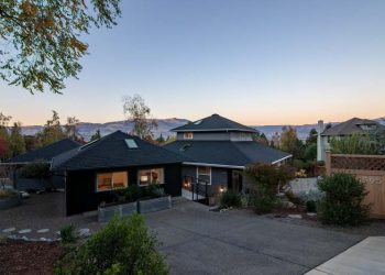 custom home builder Vancouver