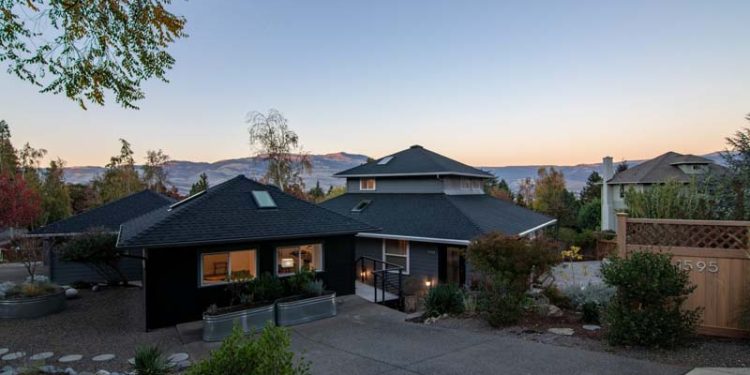 custom home builder Vancouver