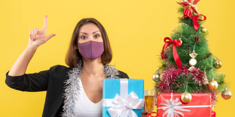 Office Gift Ideas for Christmas & New Year Under ₹500 & ₹1000